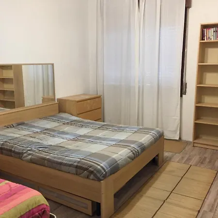 D&b Πανσιόν